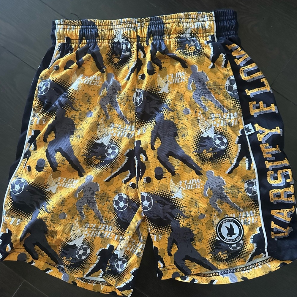 Flow Society Soccer Shorts - Youth L